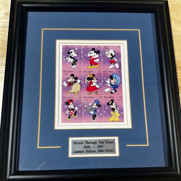 Disney Minnie "Through the Years" Limited Stamp Collection 2989/5000 w/ COA - Picture 1 of 5